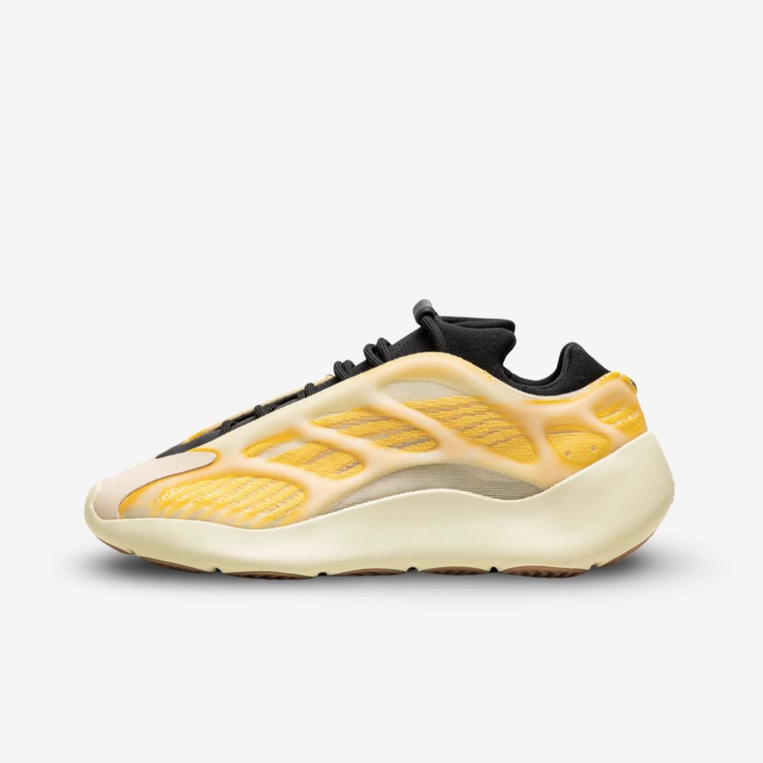 (Men's) adidas Yeezy 700 V3 'Mono Safflower' (2022) HP5425 move-ready looks ease in design
