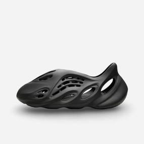 (Men's) adidas Yeezy Foam Runner 'Carbon' (2023) IG5349 performance meets style design in focus