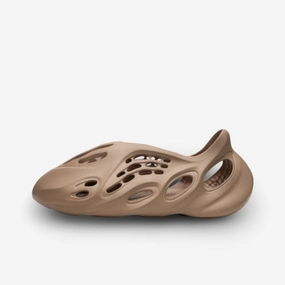 (Men's) adidas Yeezy Foam Runner 'Clay Taupe' (2023) GV6842 cool minimalism designed to explore