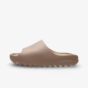(Men's) adidas Yeezy Slide 'Core' (2021) GW5350 low-key luxe your everyday edge