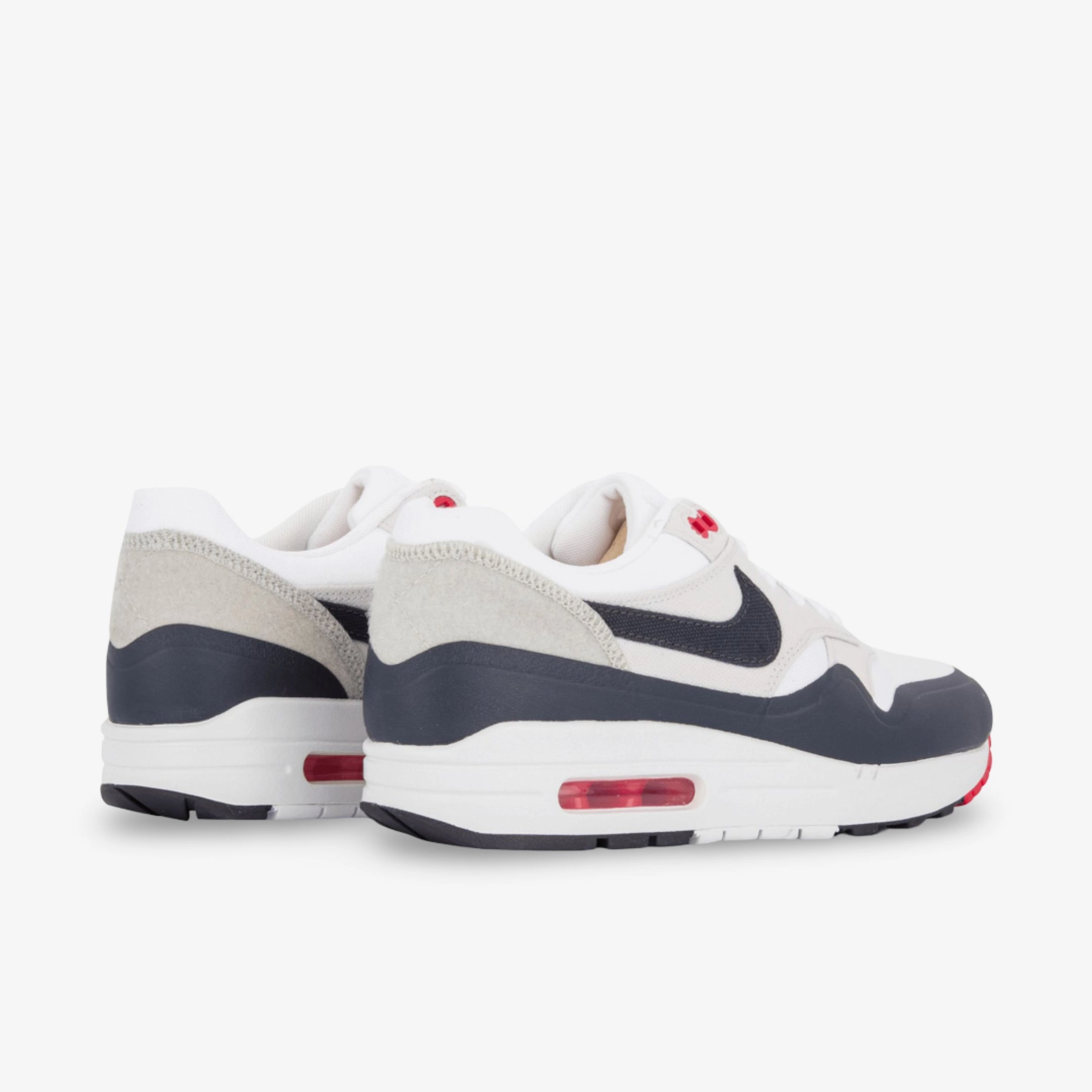(Men's) Nike Air Max 1 V SP 'Paris Patch' (2015) 704901-146 elevate your routine