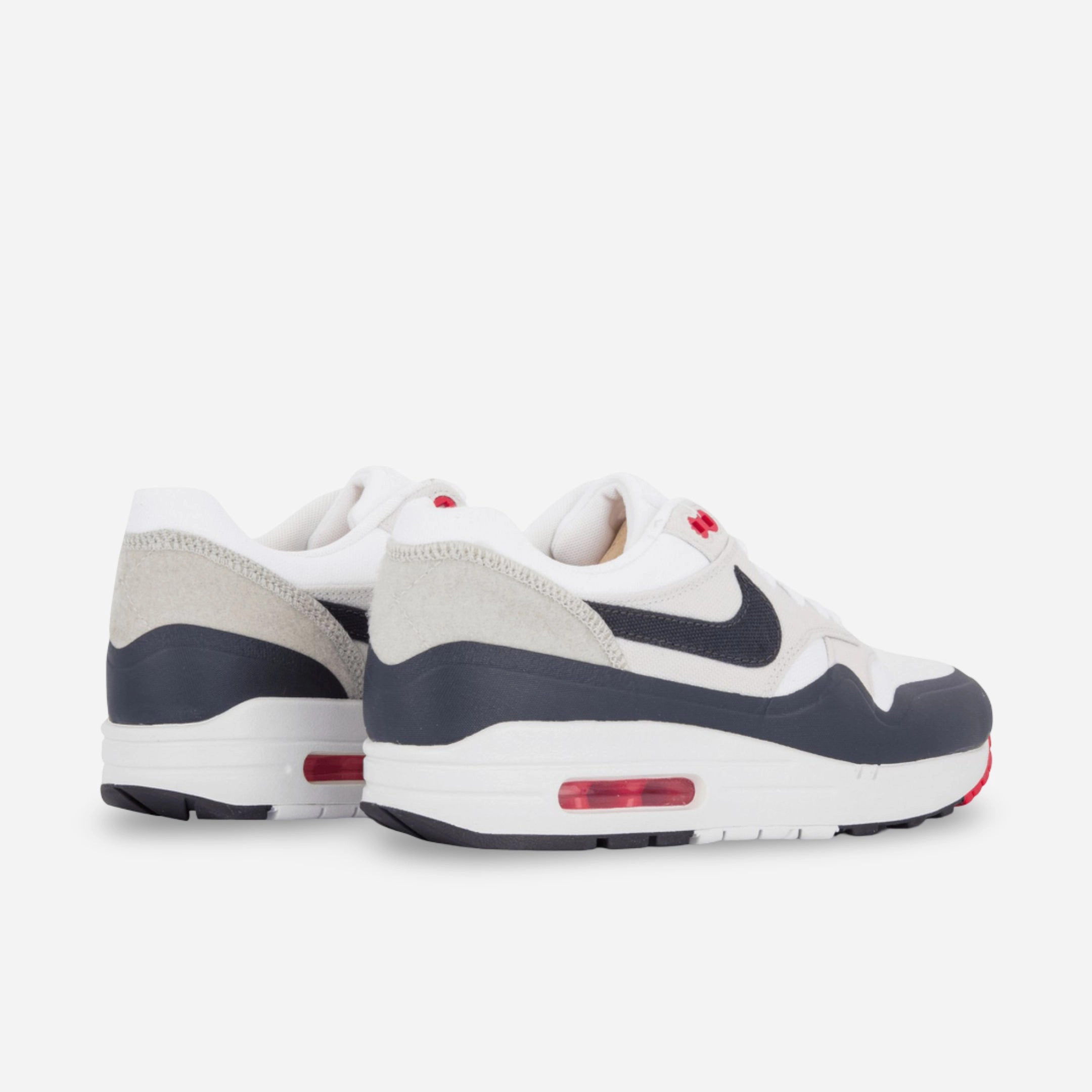 (Men's) Nike Air Max 1 V SP 'Paris Patch' (2015) 704901-146 elevate your routine