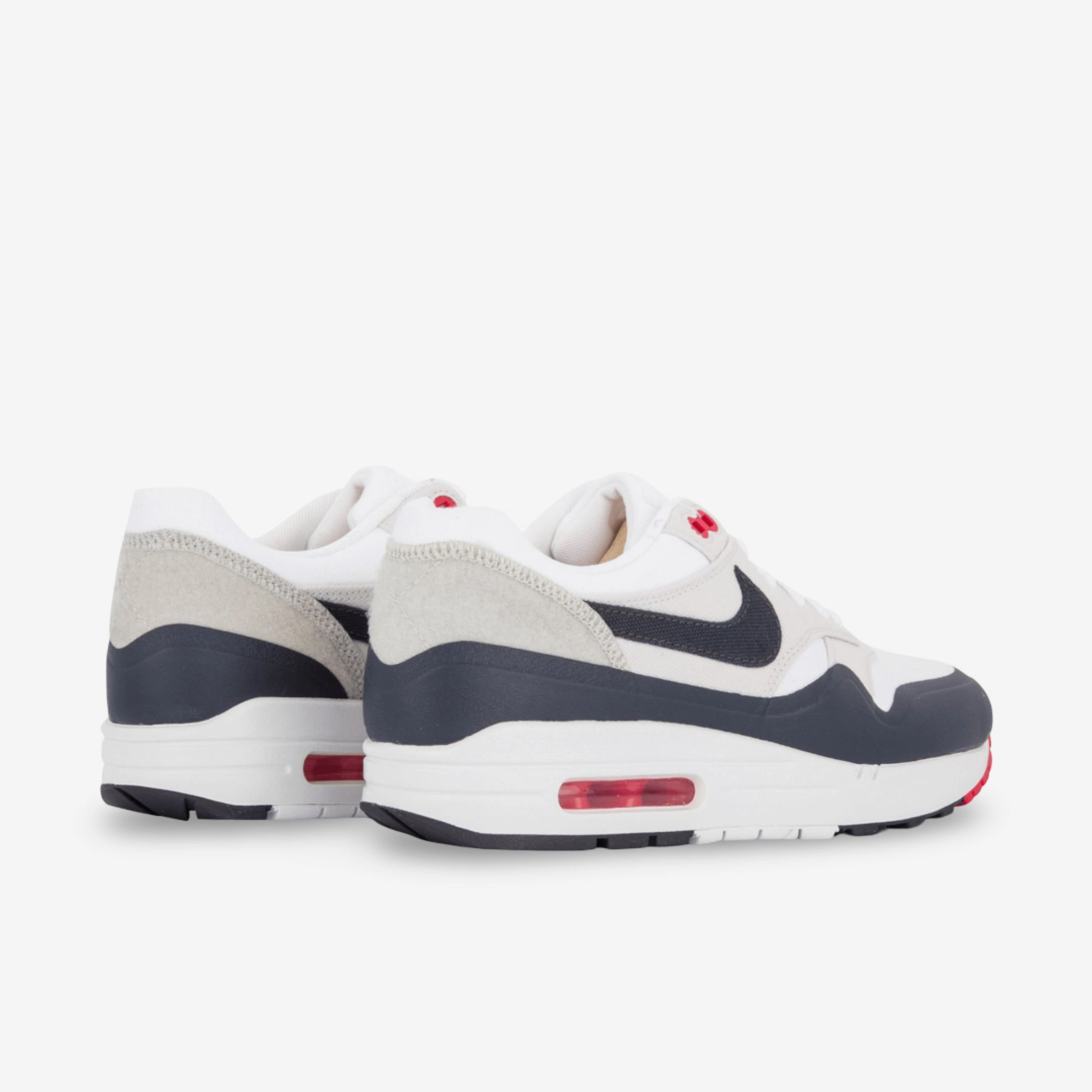 (Men's) Nike Air Max 1 V SP 'Paris Patch' (2015) 704901-146 elevate your routine