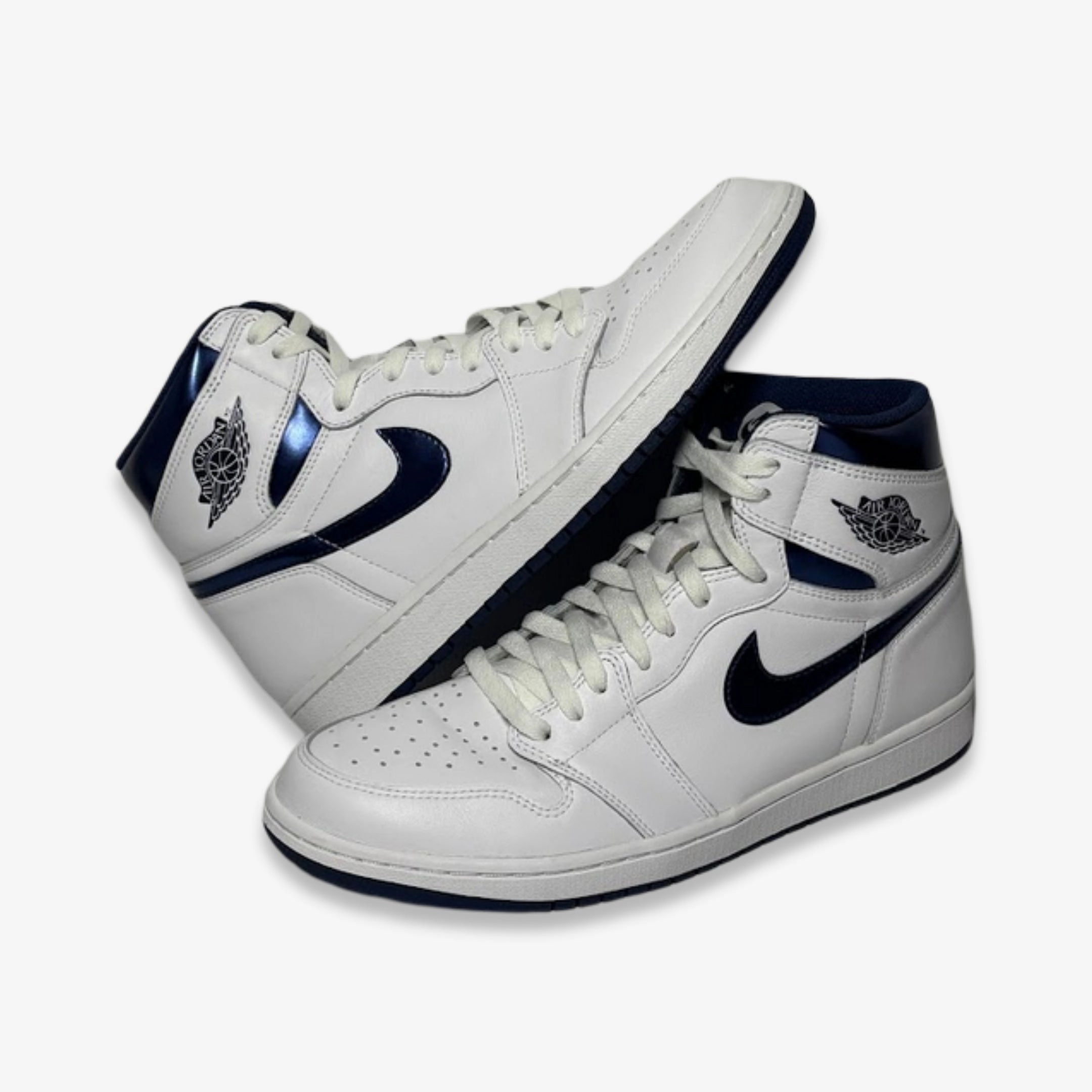 [PRE-LOVED: Size 10.5M / 12W] (Men's) Air Jordan 1 Retro High OG 'Metallic Navy' (2016) 555088-106 ready for streets fresh drop