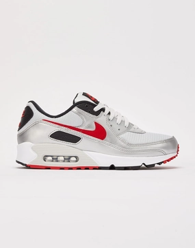 Activewear gear Nike Air Max 90 cons' Style statements