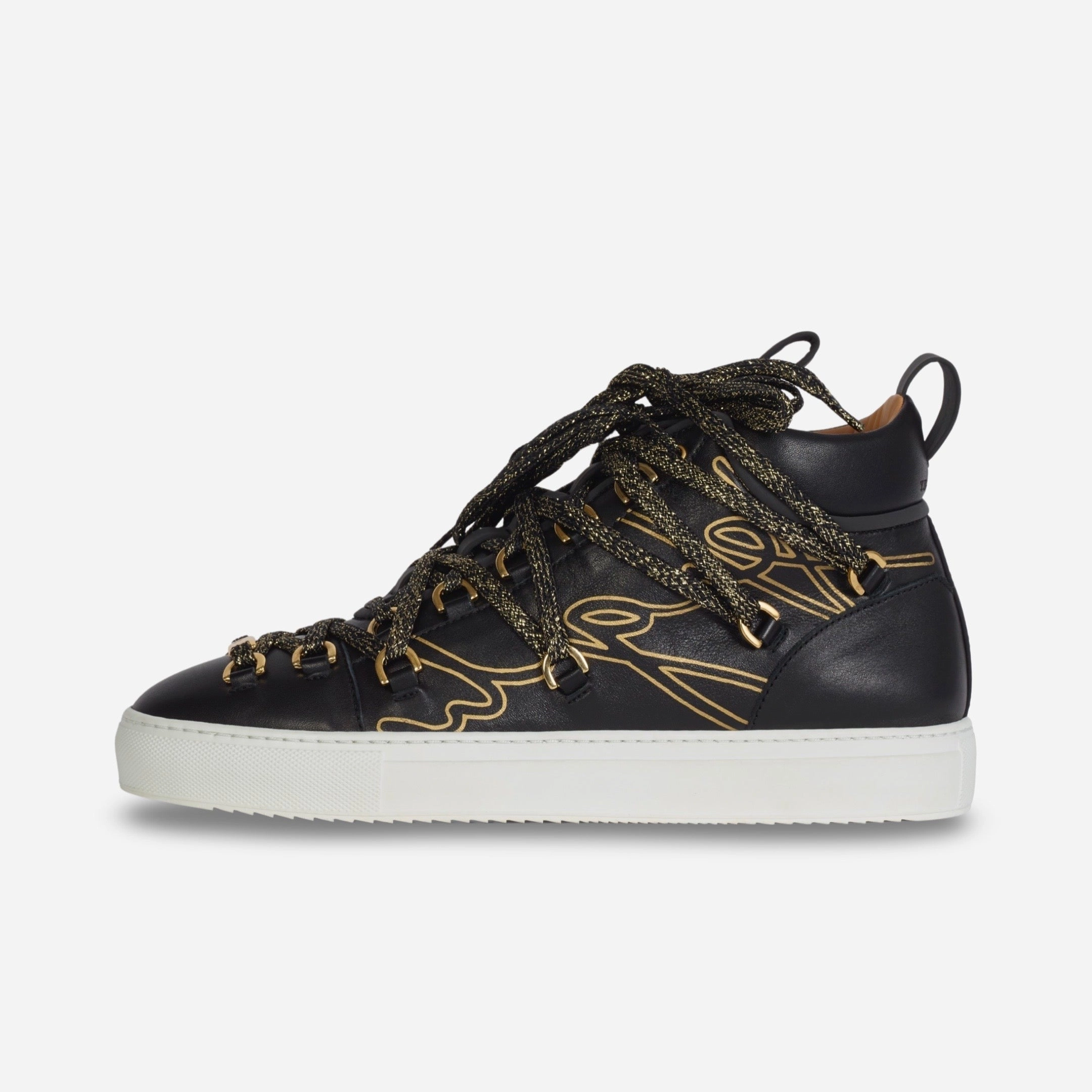 style that adapts Angeli Vergily Future 1400 Black / White (2020) essential uniform