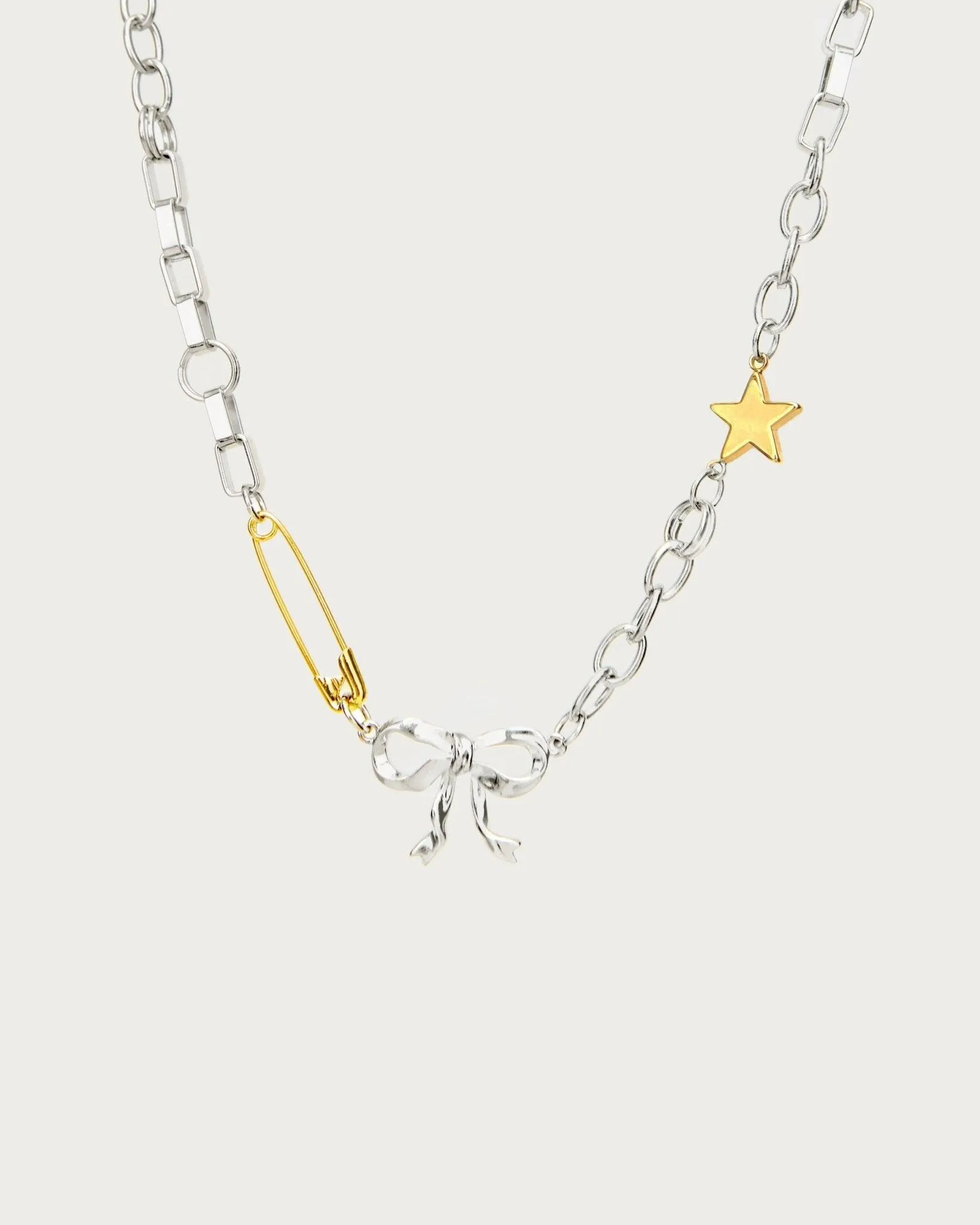 Bow Chain Necklace