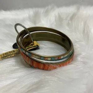 Bracelet Bangle By Clothes Mentor  Size: 04 Piece Set