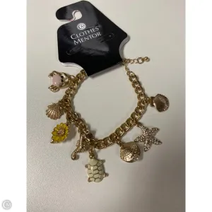 Bracelet Charm By Clothes Mentor, Size: 1