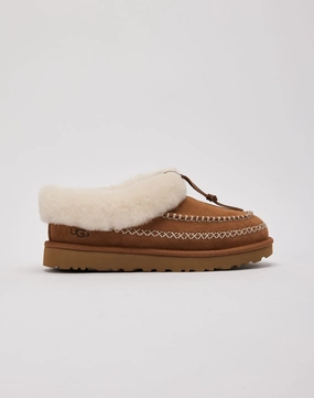 Business casual wear UGG Tasman Alpine Minimalist fashion