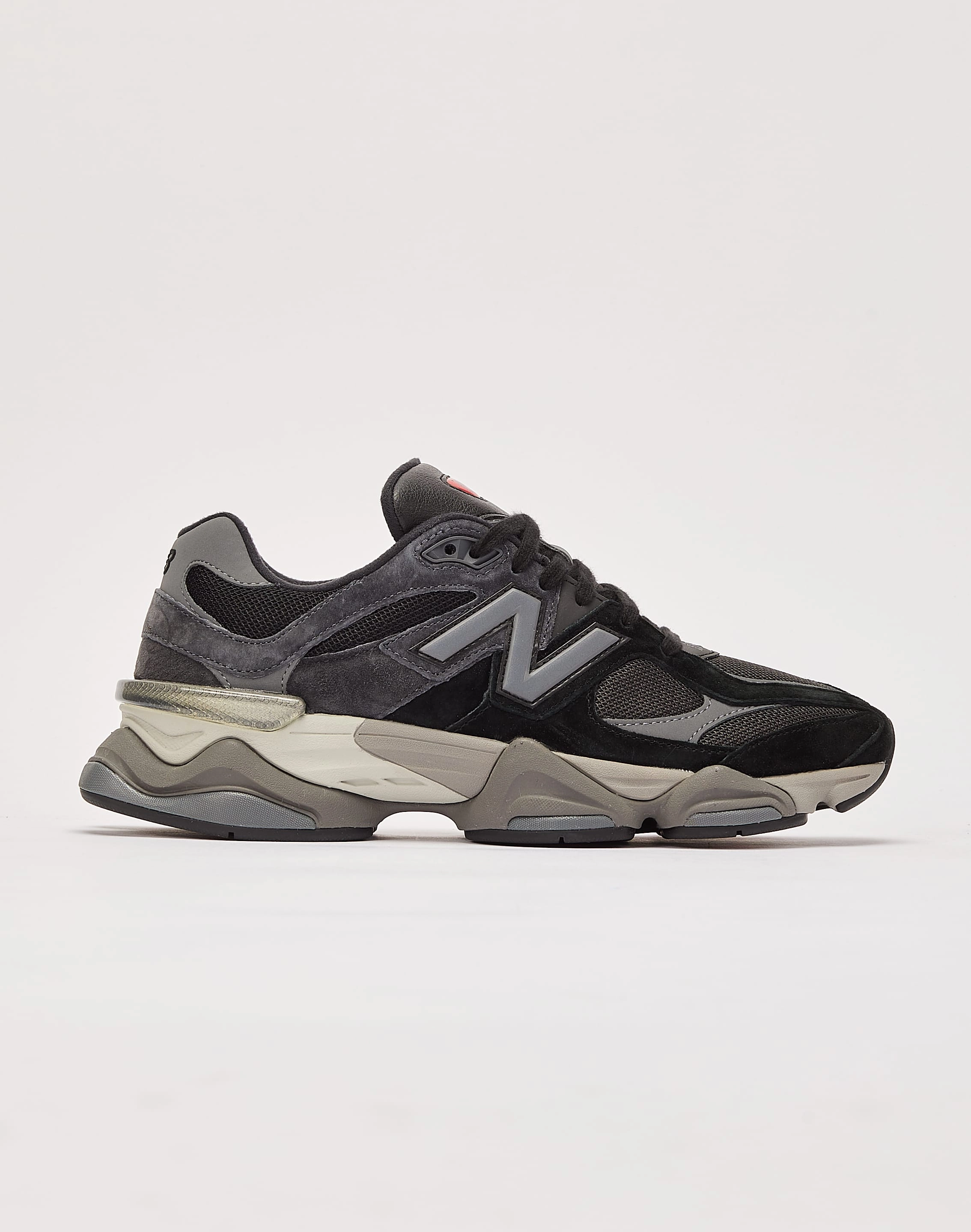Clothing assortments New Balance 9060 Fashion inspiration