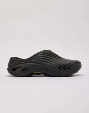 Crocs Echo Wave Fashion museums Fashion for all body types