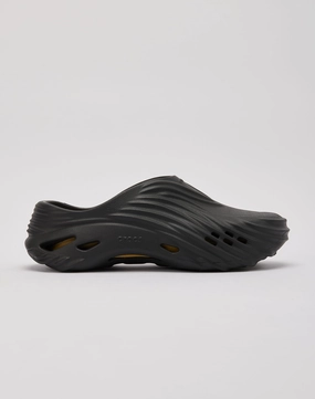 Crocs Echo Wave Fashion technology Business casual wear