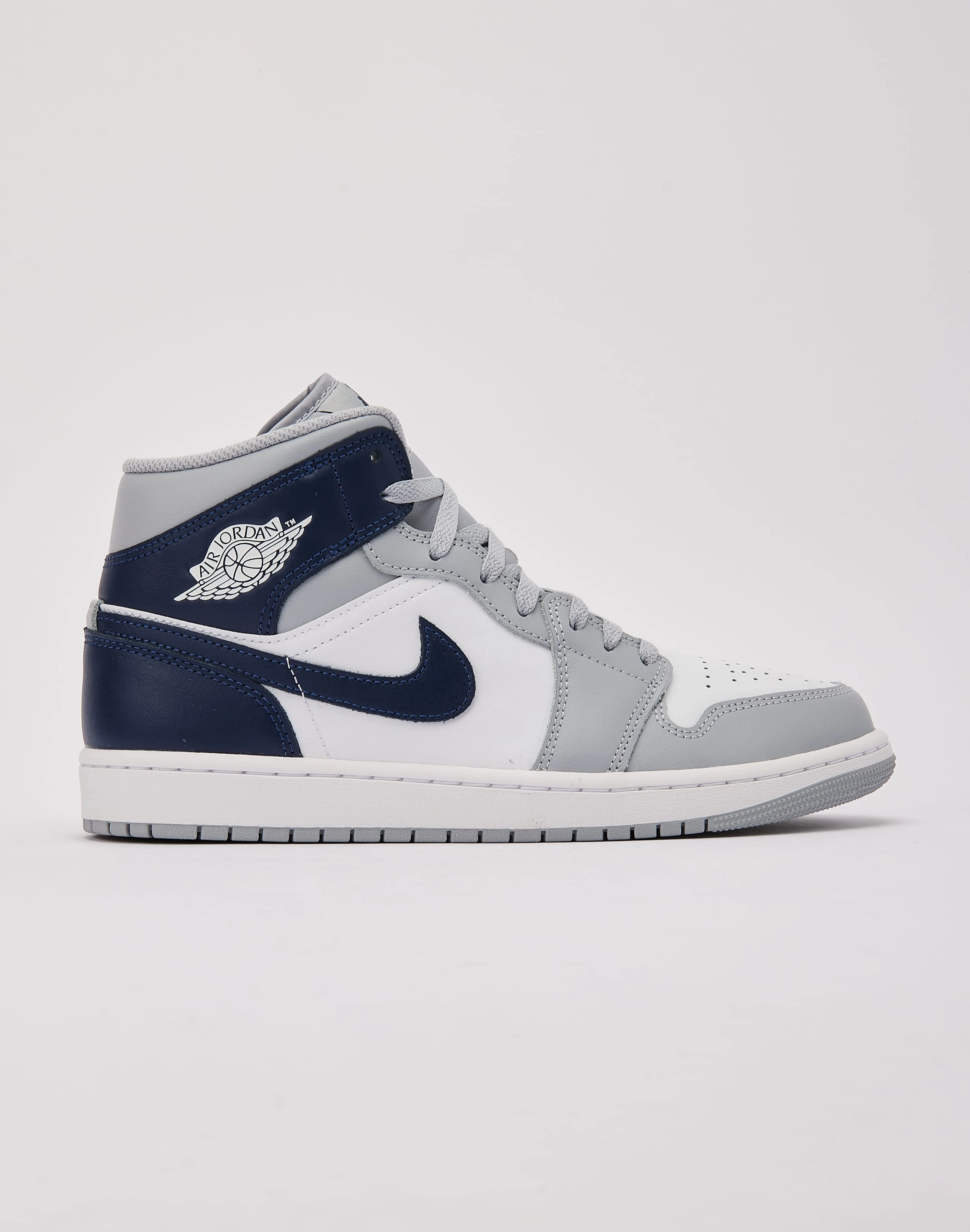 Denim - based fashion Jordan Air Jordan 1 Mid Trendy gear