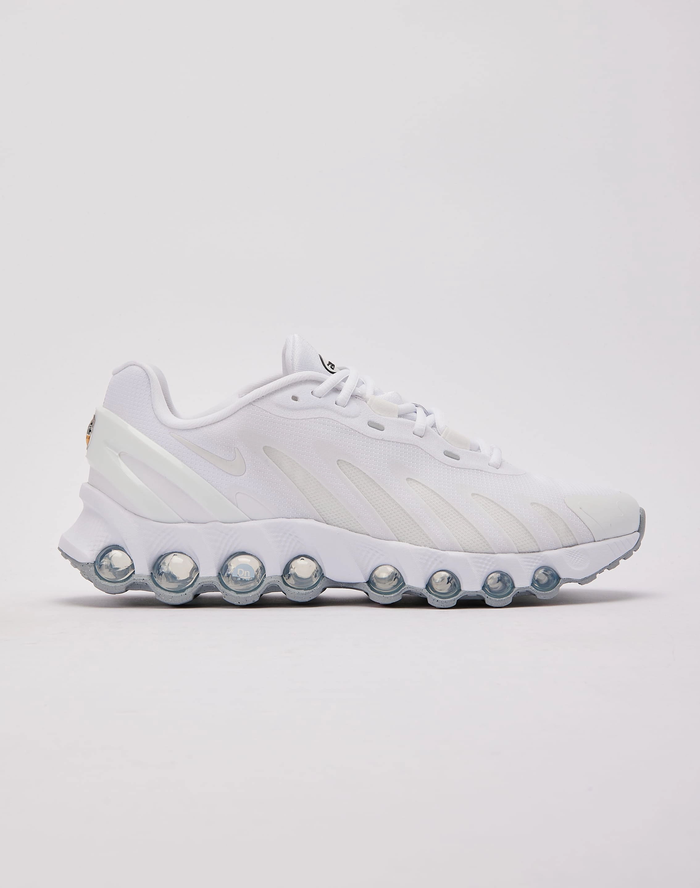 Denim - based fashion Nike Air Max Dn8 Classic fashion pieces