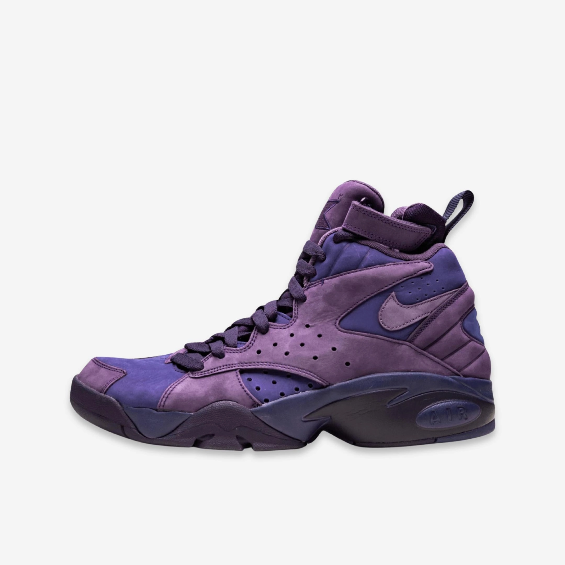 ease-forward fit (Men's) Nike Maestro 2 x Kith x Ronnie Fieg 'Take Flight Purple' (2017) AH1069-500 understated cool