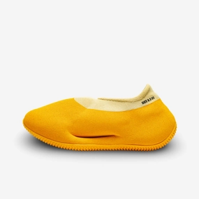 edge in motion (Men's) adidas Yeezy Knit Runner 'Sulfur' (2021) GW5353 core-level comfort