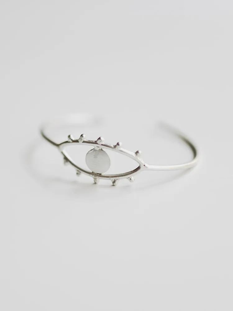 Eye to Eye Bangle - Silver