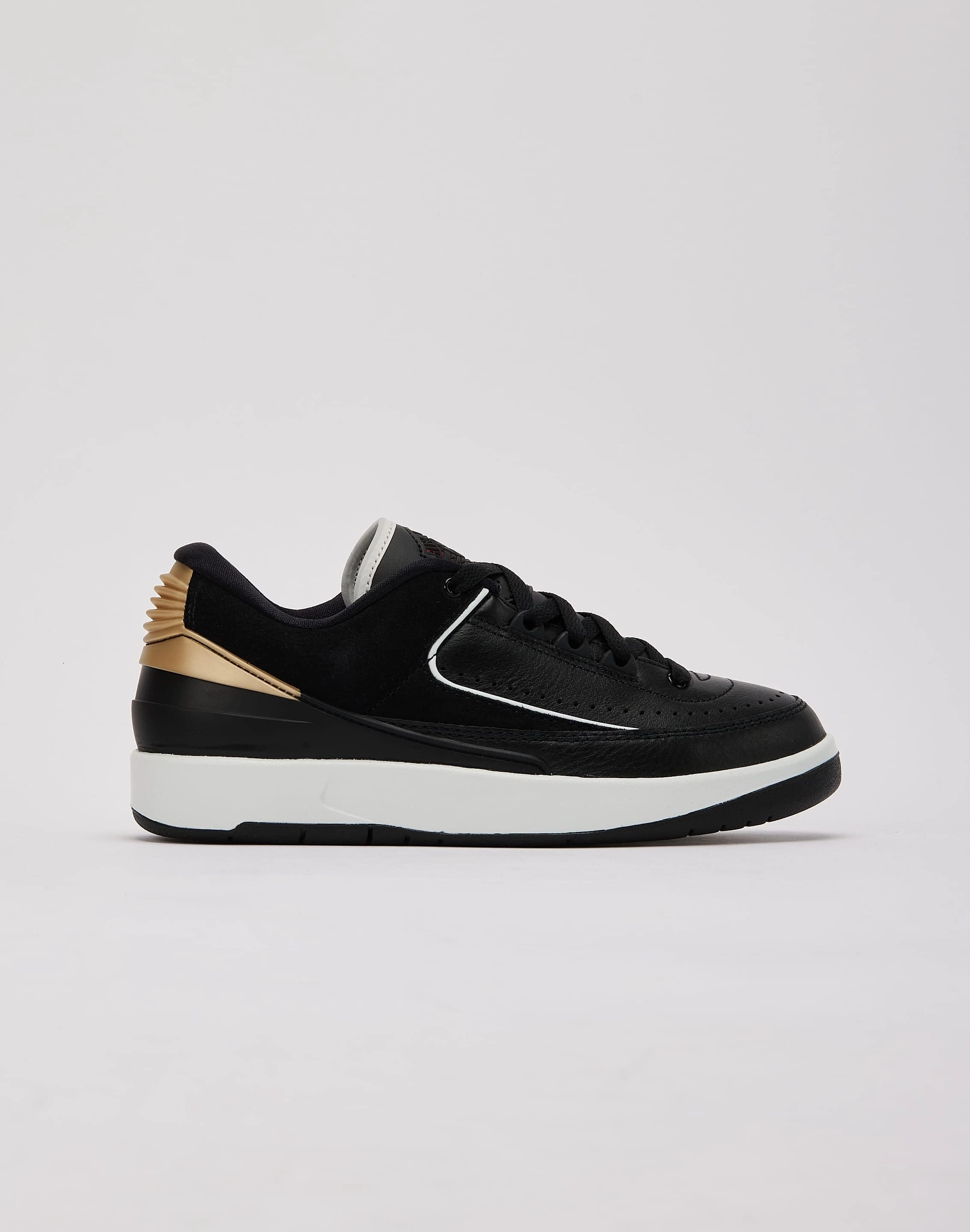 Fashion advice Jordan Air Jordan 2 Retro Low 'Black Varsity Red' New fashion arrivals