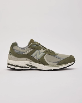 Fashion advice New Balance 2002R Trendy gear