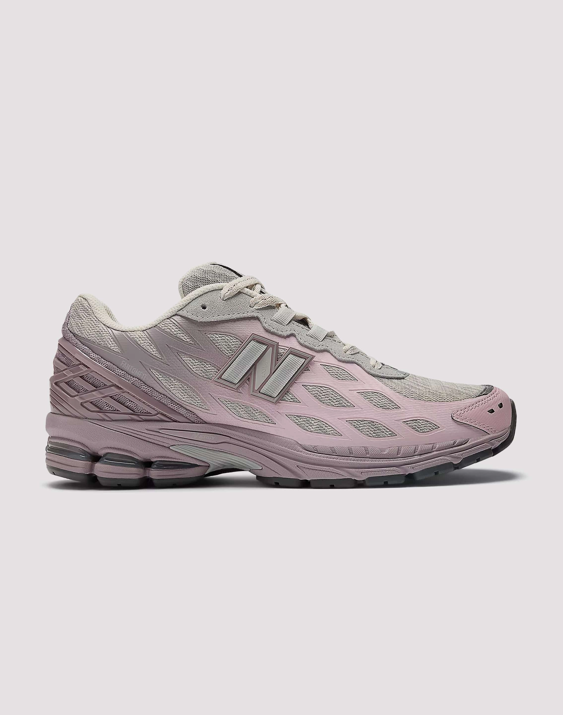 Fashion boutiques New Balance 1906W Patterned fashion (floral, stripes, etc.)