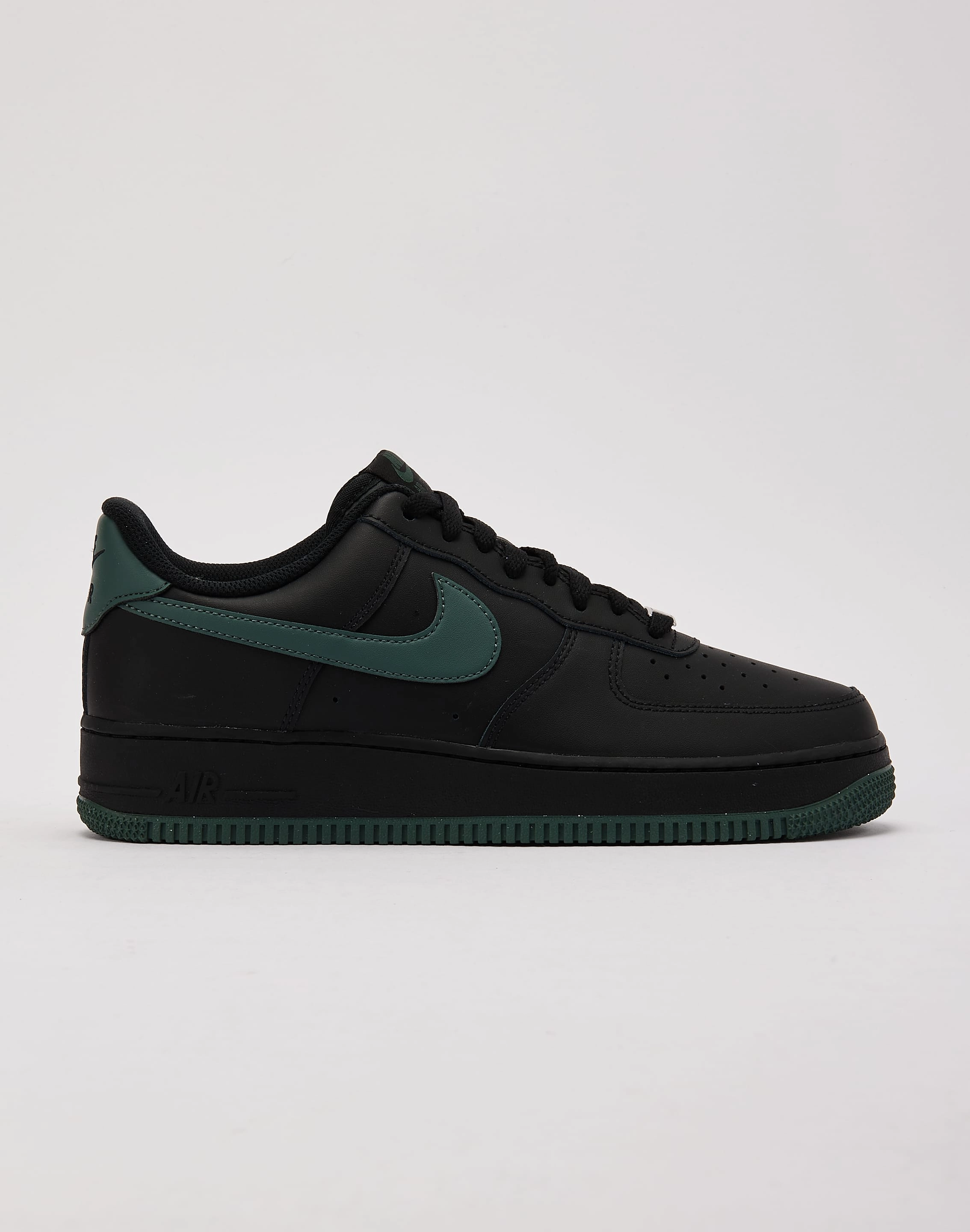 Fashion catalog Nike Air Force 1 Low '07 Patterned fashion (floral, stripes, etc.)