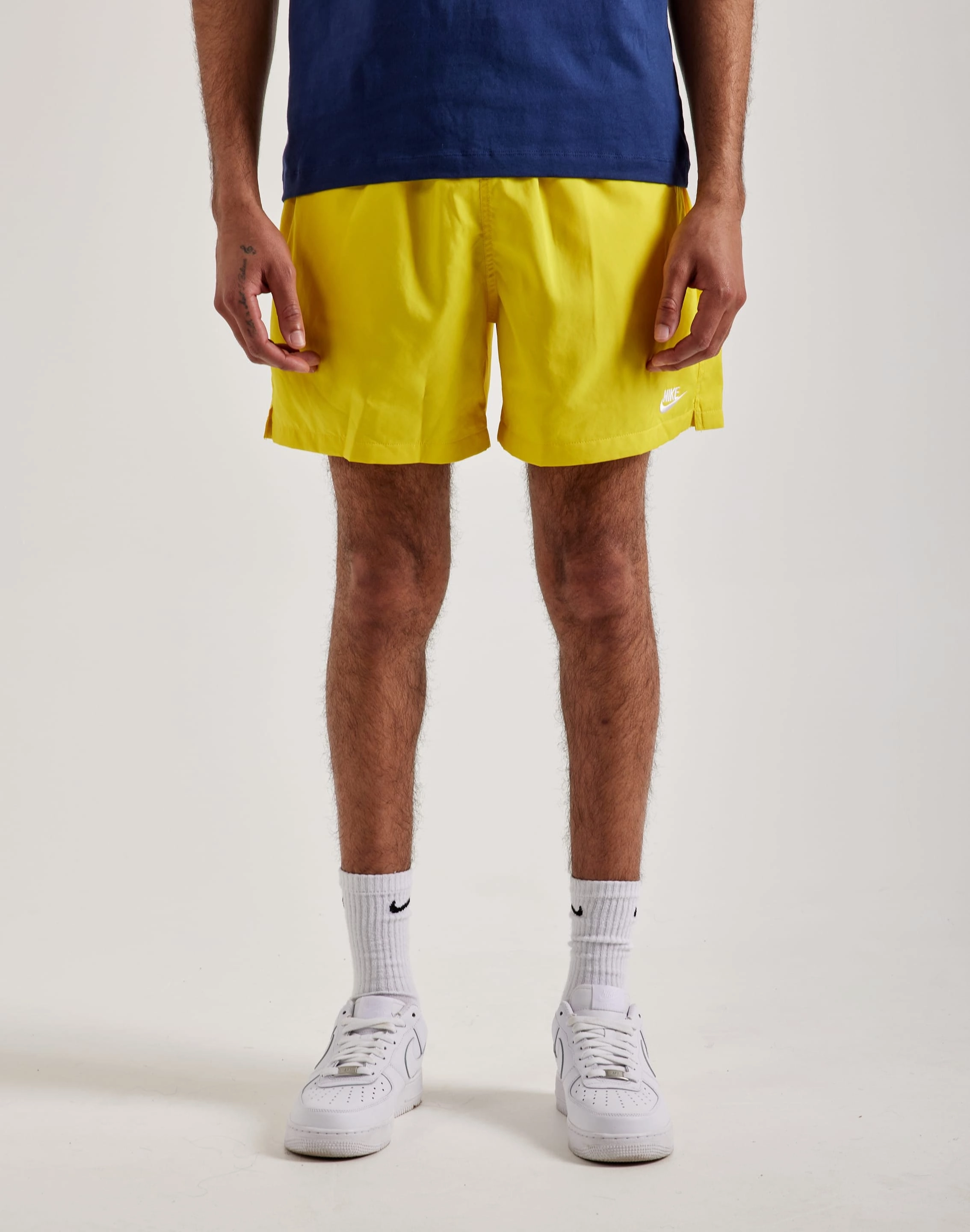 Fashion essentials Nike Club Woven Flow Shorts Clothing assortments