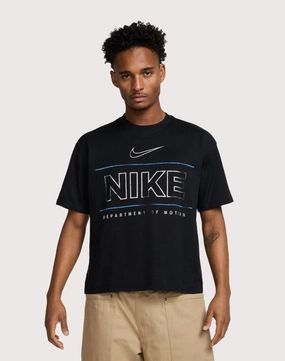 Fashion for all ages Nike Sportswear Crop Tee Fashionable options