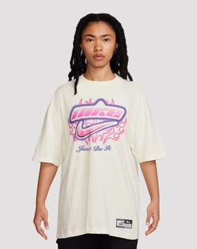Fashion for all ages Nike Sportswear Oversized Tee Athleisure fashion