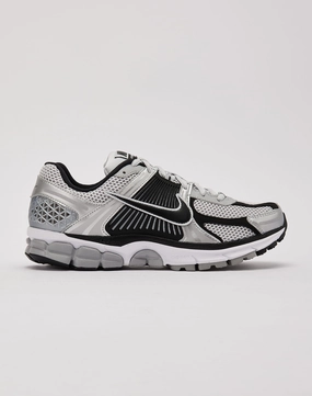 Fashion for all body types Nike Zoom Vomero 5 New fashion arrivals
