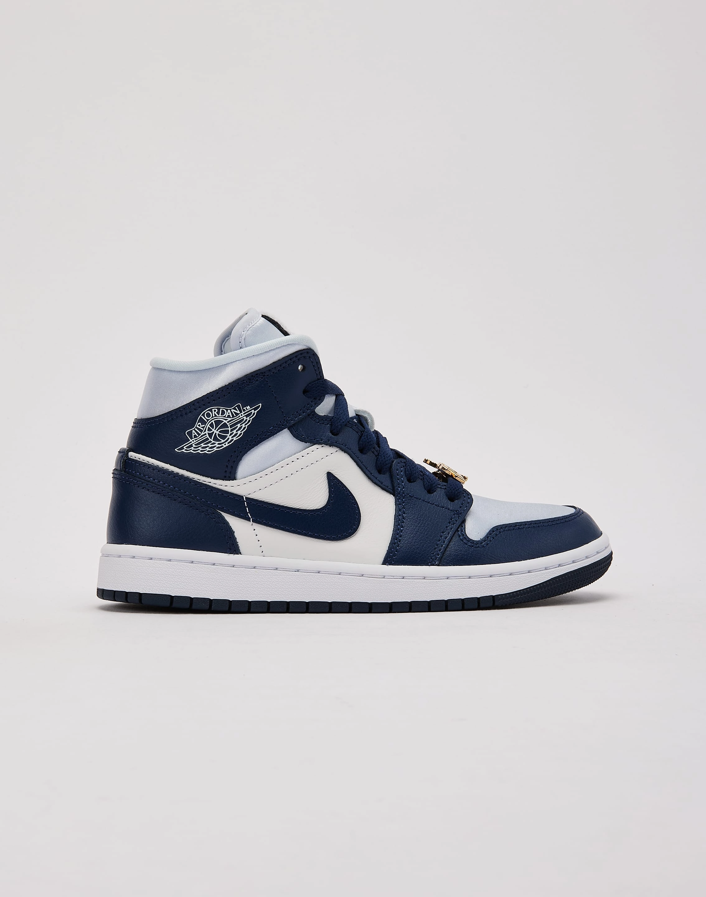 Fashion forecasting Jordan Air Jordan 1 Mid SE Fashion care (washing, ironing, etc.)