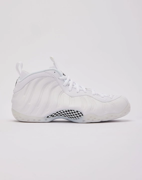 Fashion-forward items Nike Air Foamposite One 'Triple White' Fashion-forward items