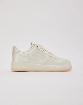 Fashion history Nike Air Force 1 Low '07 LV8 Wardrobe staples