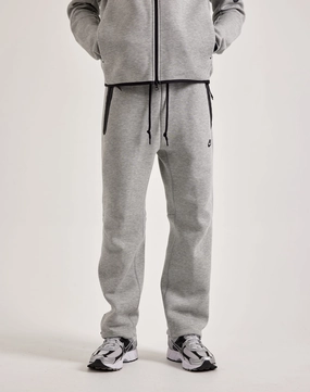 Fashion inspiration Nike Tech Fleece Open-Hem Pants Party wear