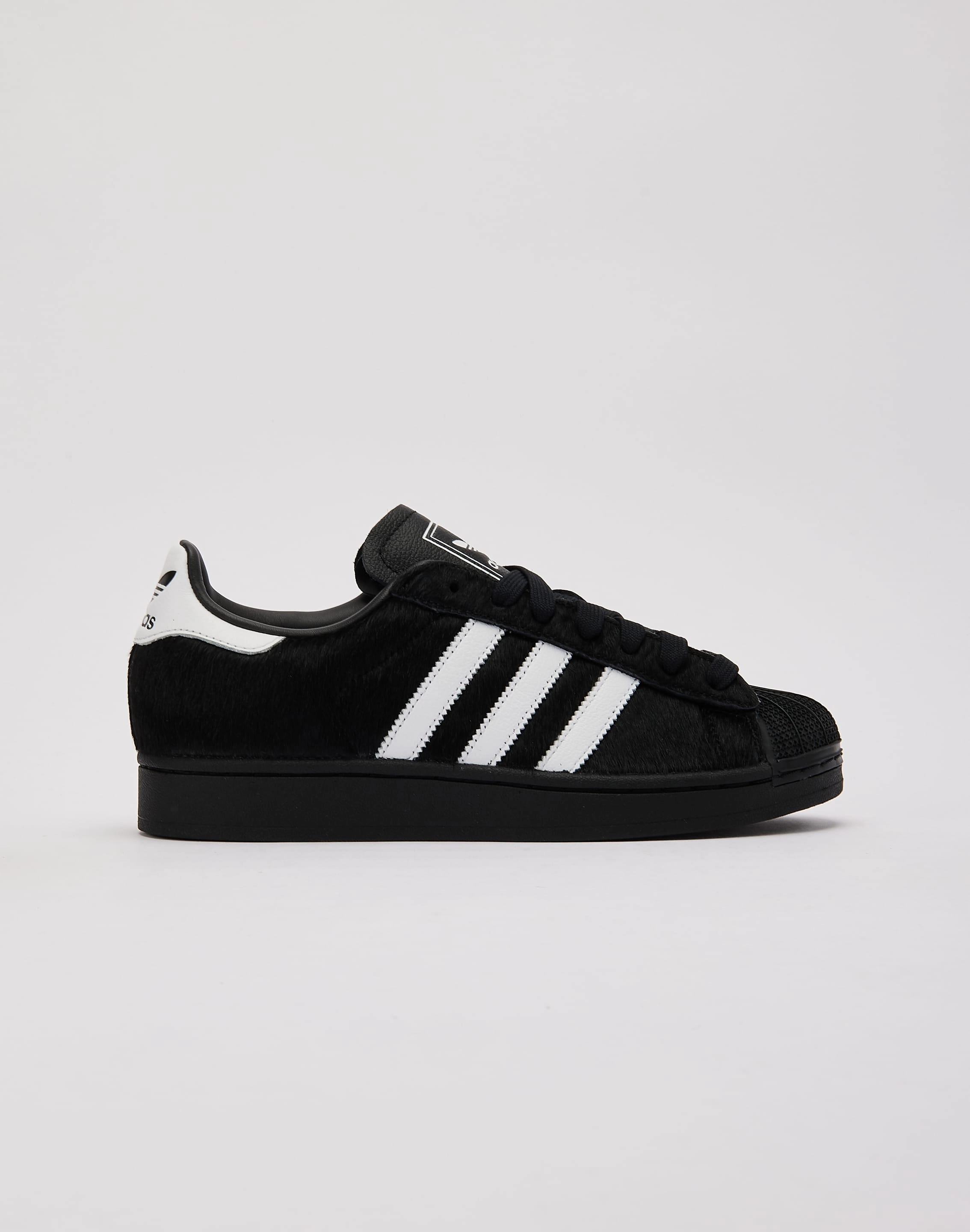 Fashion lookbook Adidas Superstar II Fashion accessories