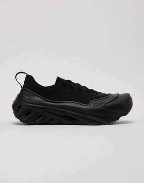 Fashion models Crocs Echo Surge Casual wear options