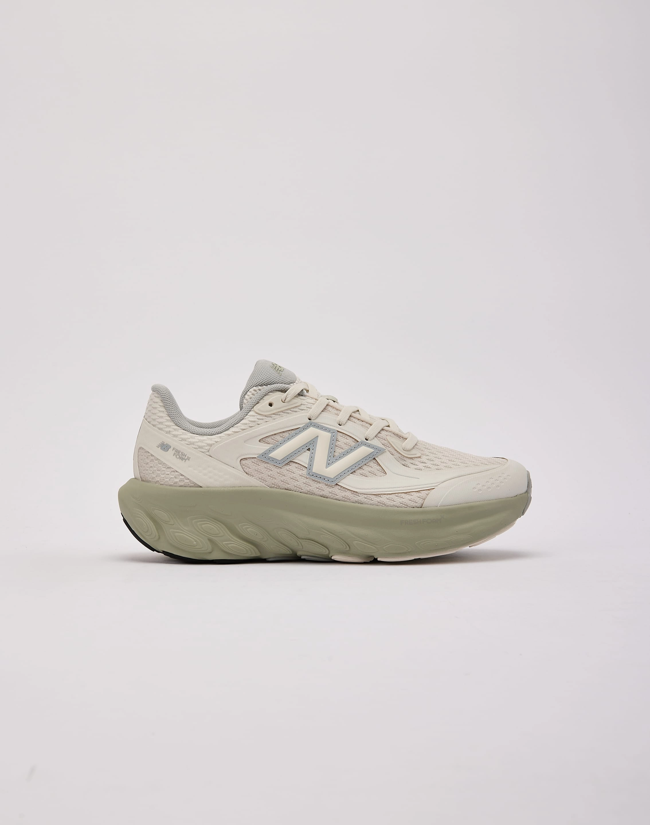 Fashion rental New Balance Fresh Foam Trainer Fashion on sale