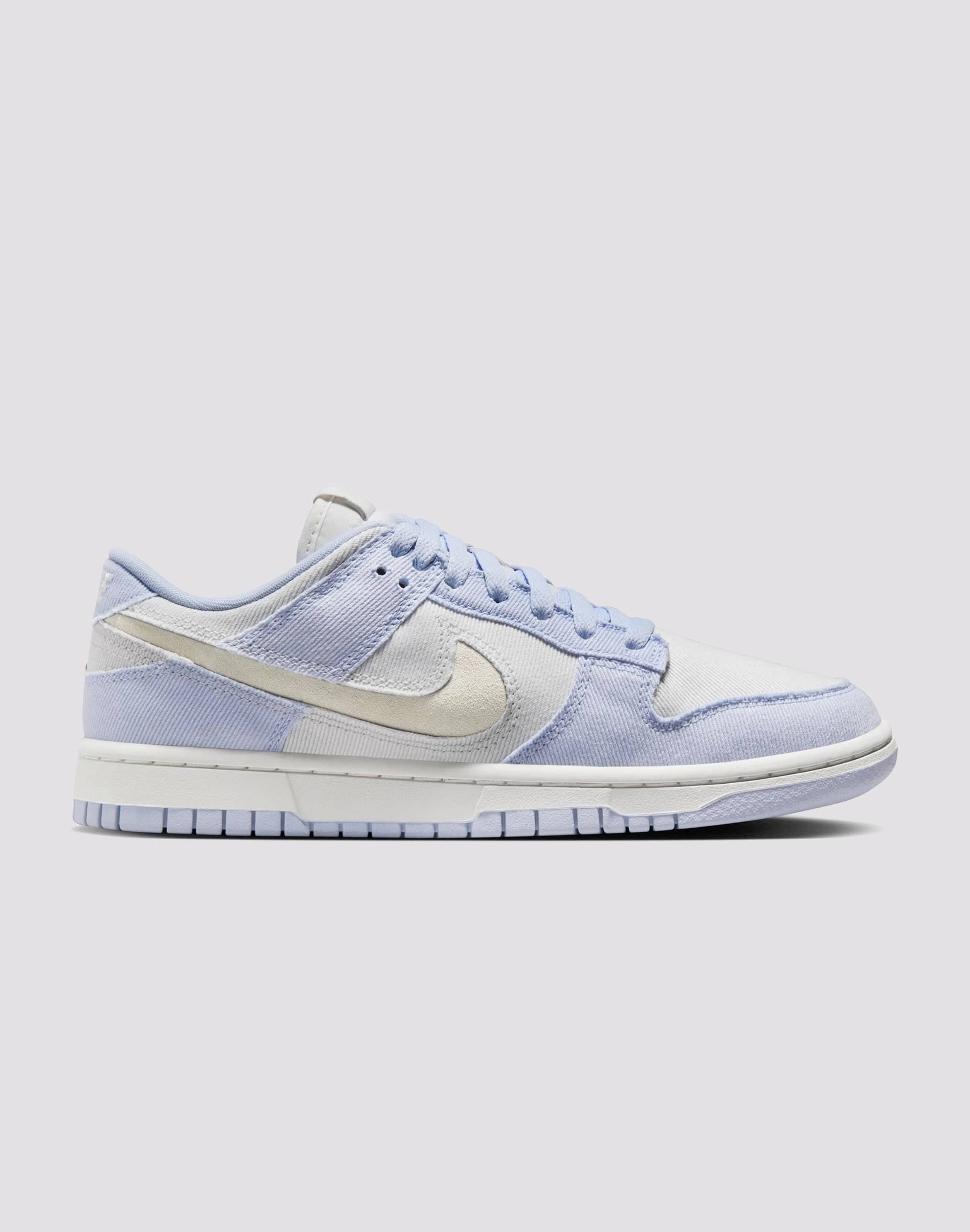 Fashion rental Nike Dunk Low &nbsp;"Ghost/Summit White/Platinum Tint"? Fashion for all ages