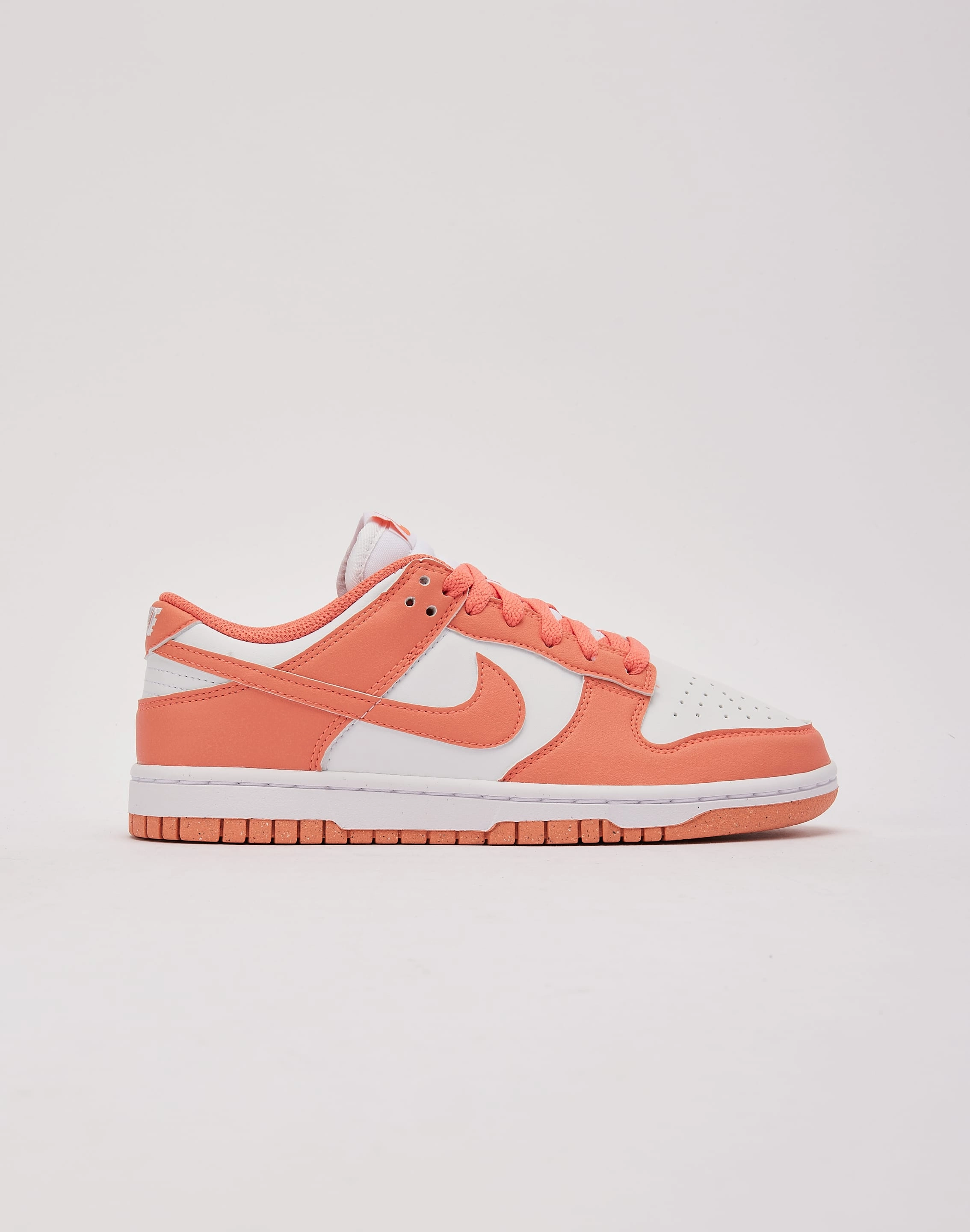 Fashion rental Nike Dunk Low Next Nature Organic fashion products