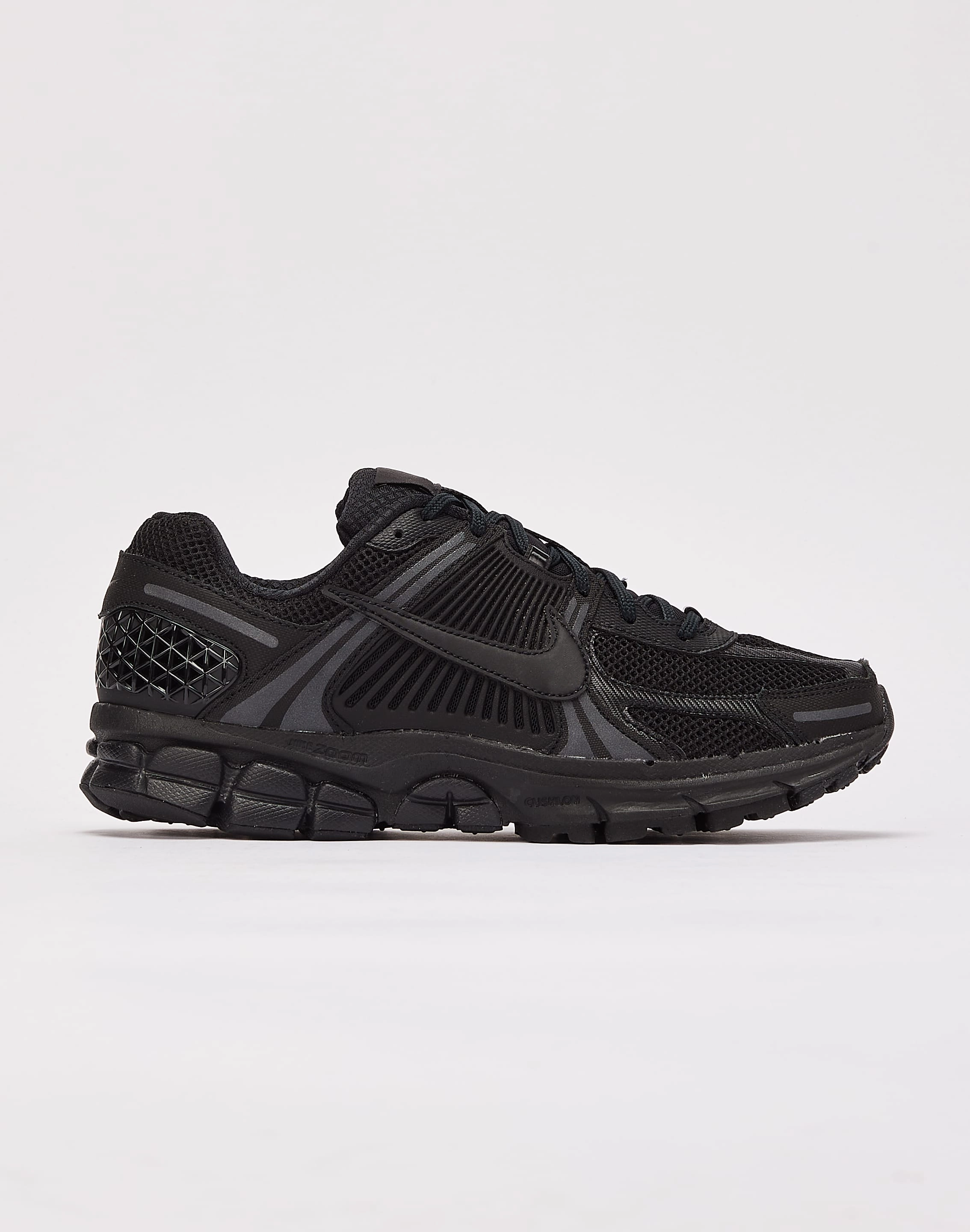 Fashion rental Nike Zoom Vomero 5 Beaded fashion items
