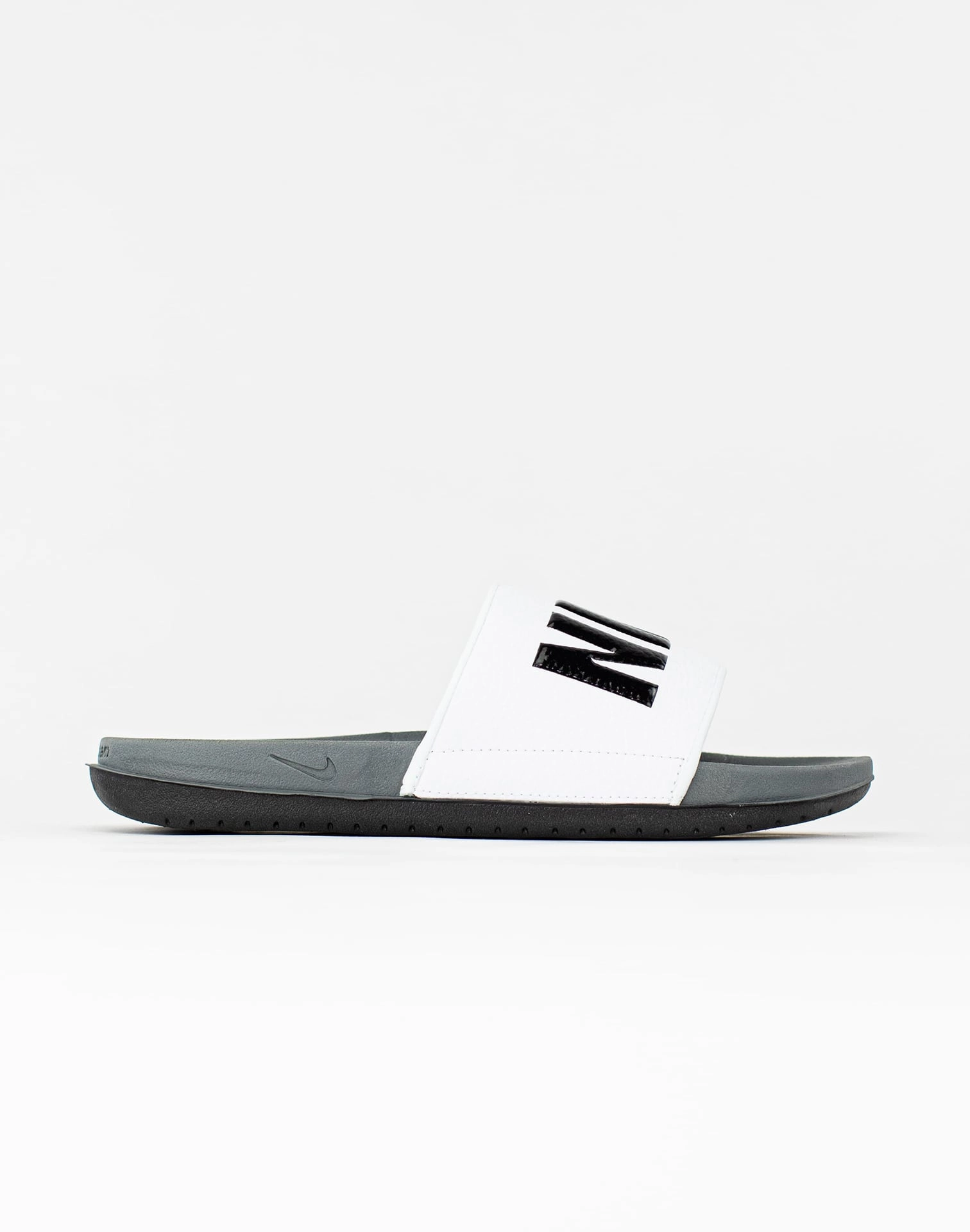 Fashion storage (wardrobes, hangers, etc.) Nike Offcourt Slides Business casual wear