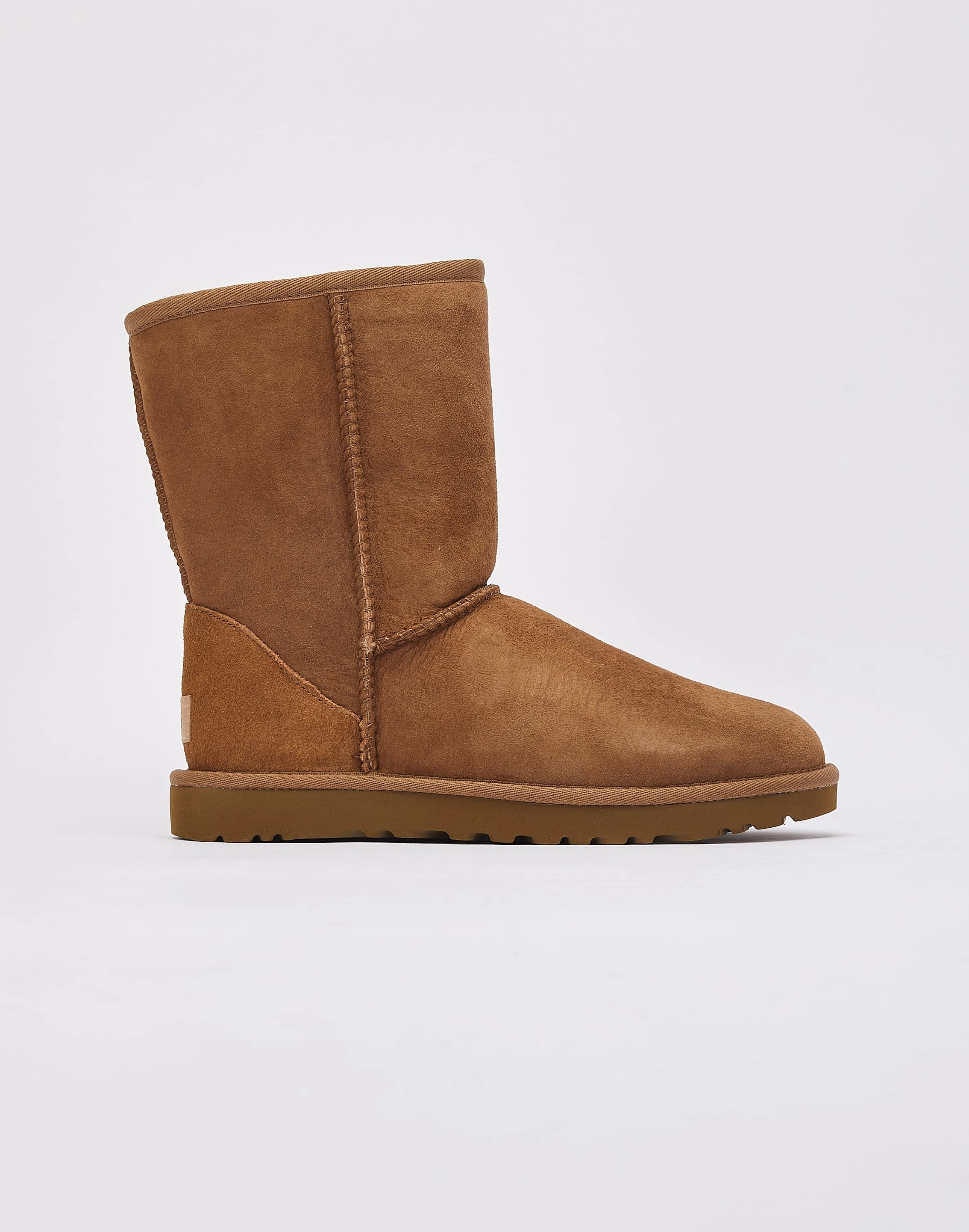 Fashion storage (wardrobes, hangers, etc.) UGG Classic Short II Boots Stylish products