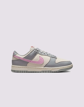 Fashion subscription services Nike Dunk Low Next Nature Fashion rental