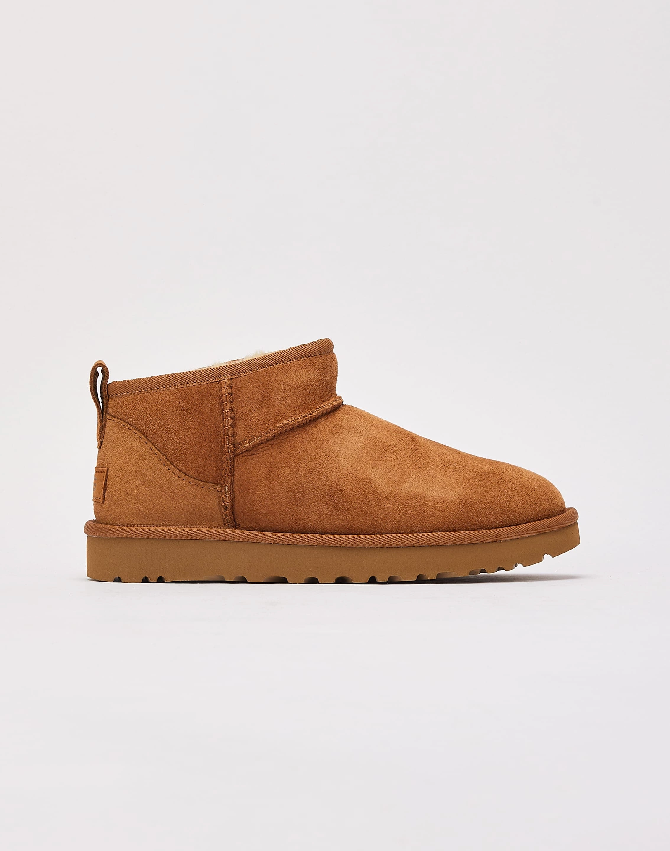 Fashion exhibitions UGG Classic Ultra Mini Boots Fashion rental