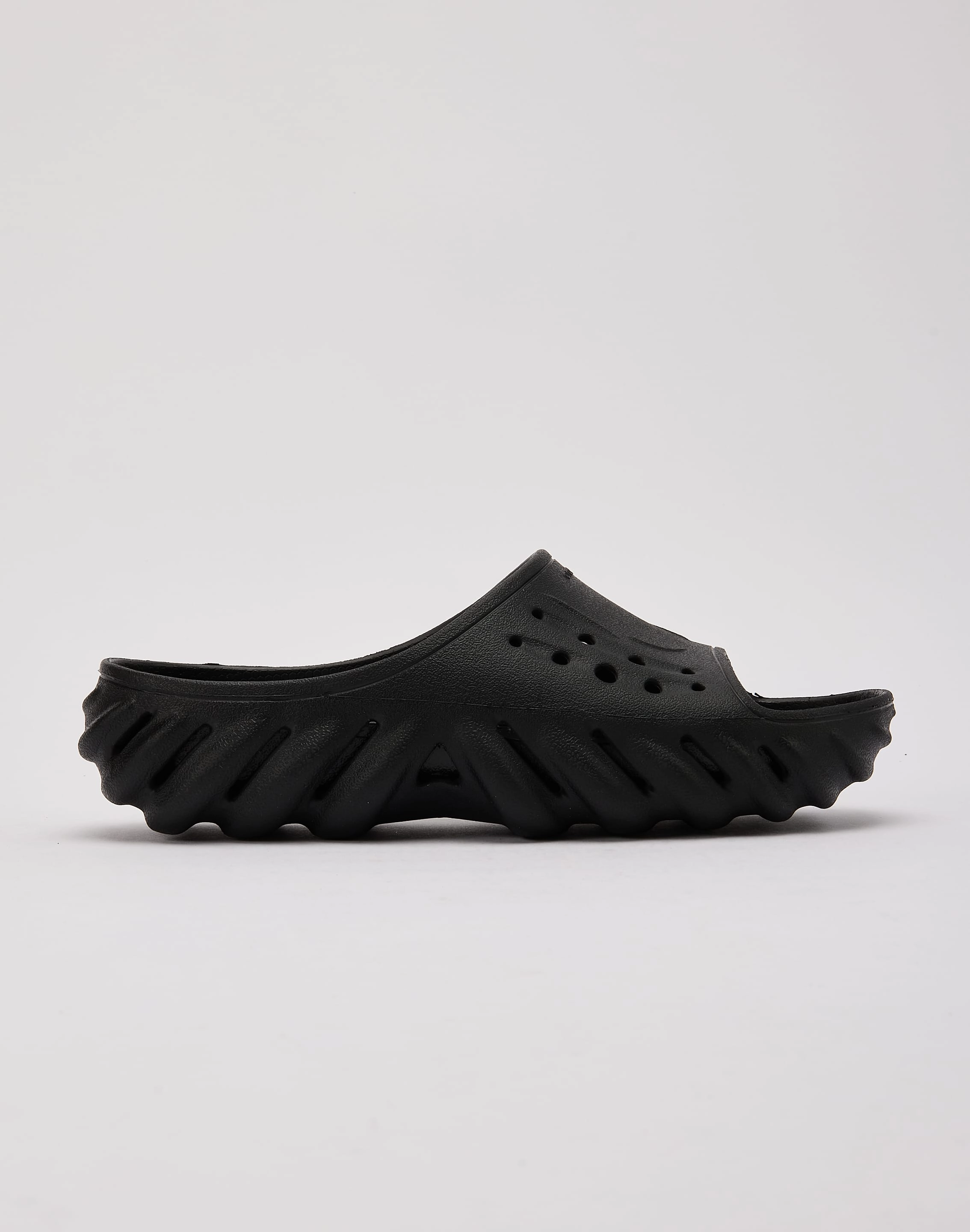 Fashion trends Crocs Echo Slides Popular fashion picks