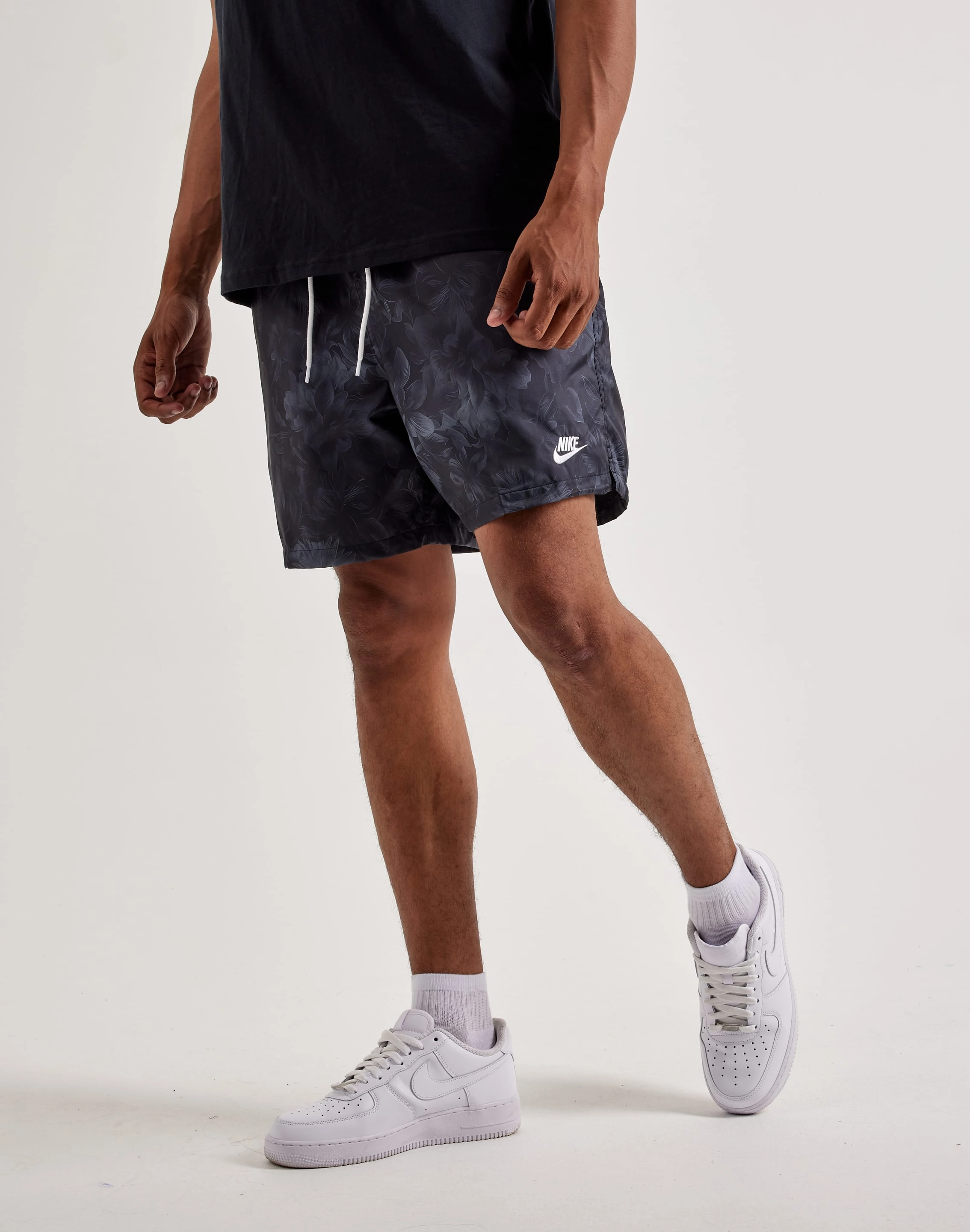 Fashionable goods Nike Club Flow Shorts Fashion advice