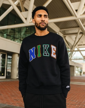 Fashionable options Nike Club Crewneck Sweatshirt Popular fashion picks