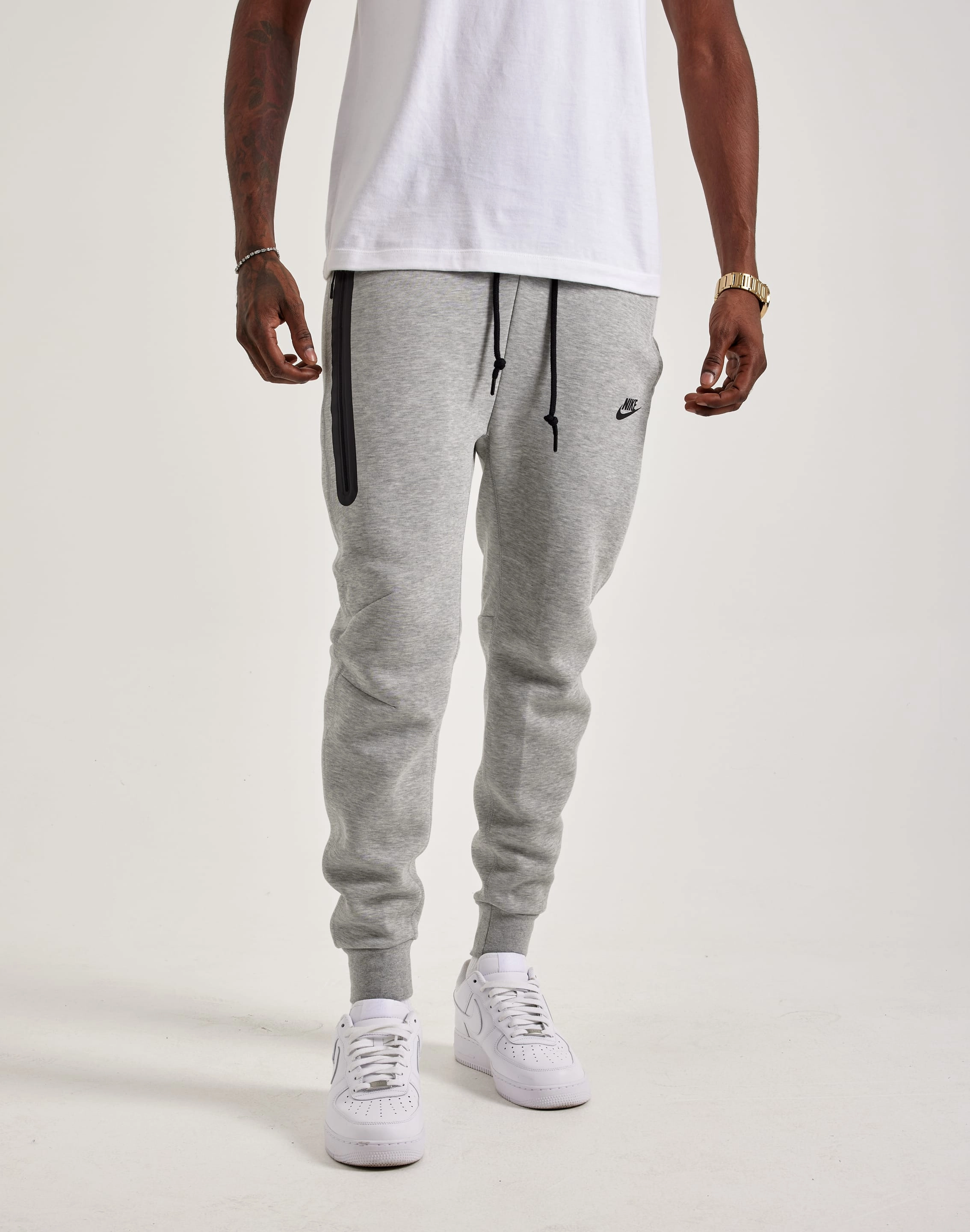 Fashionable options Nike Tech Fleece Slim-Fit Joggers Fashionable goods