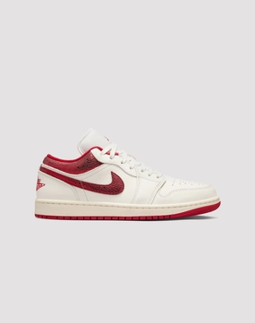 Jordan 1 Low SE "Sail/Varsity Red/Team Red" Fashion rental Business casual wear