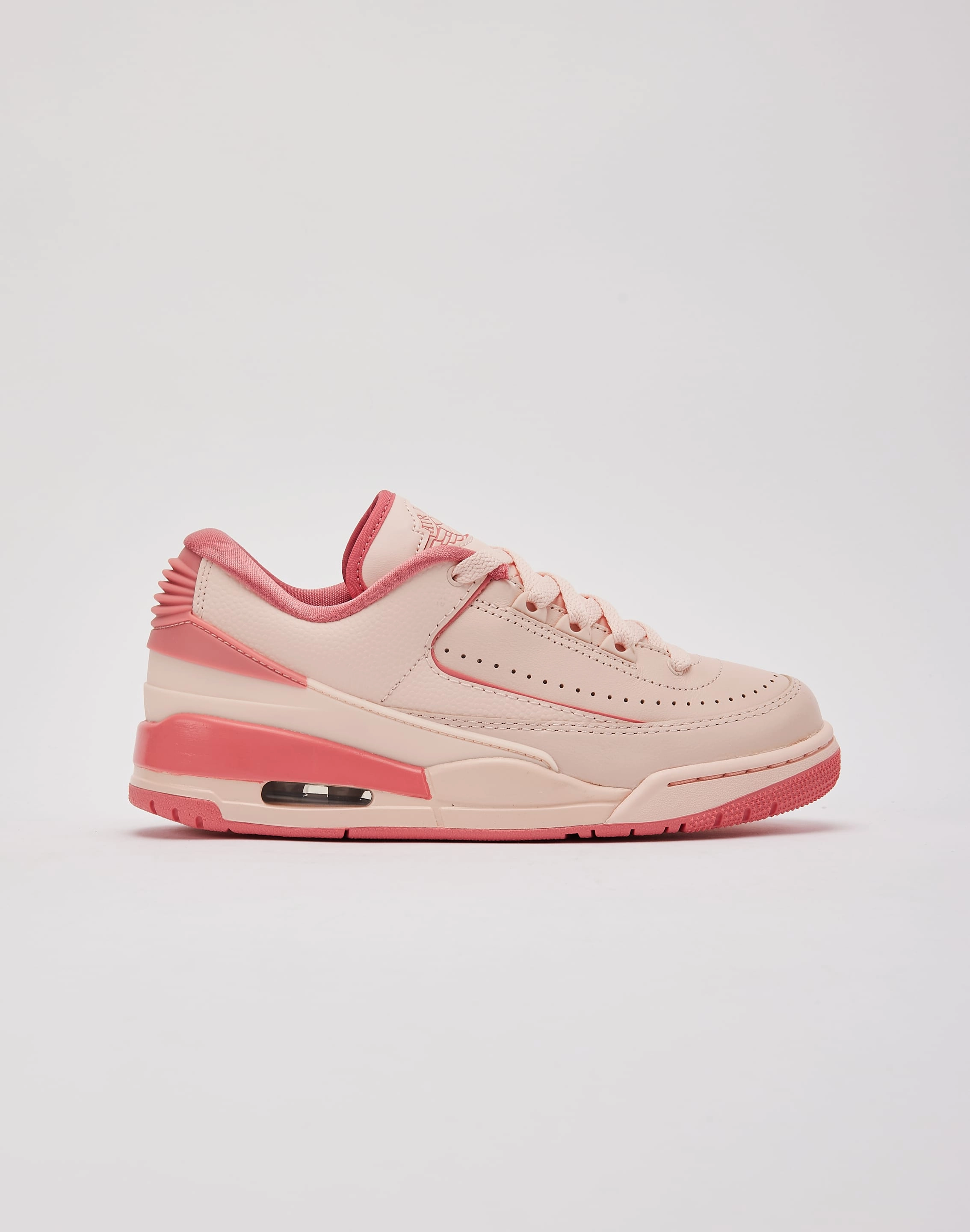 Jordan 2/3 Beachwear items Business casual wear